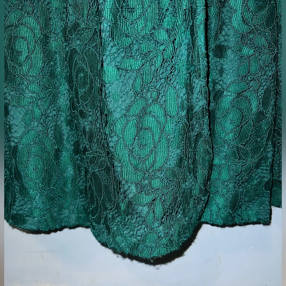 Baltic Born Gown - Picture 6 of 7